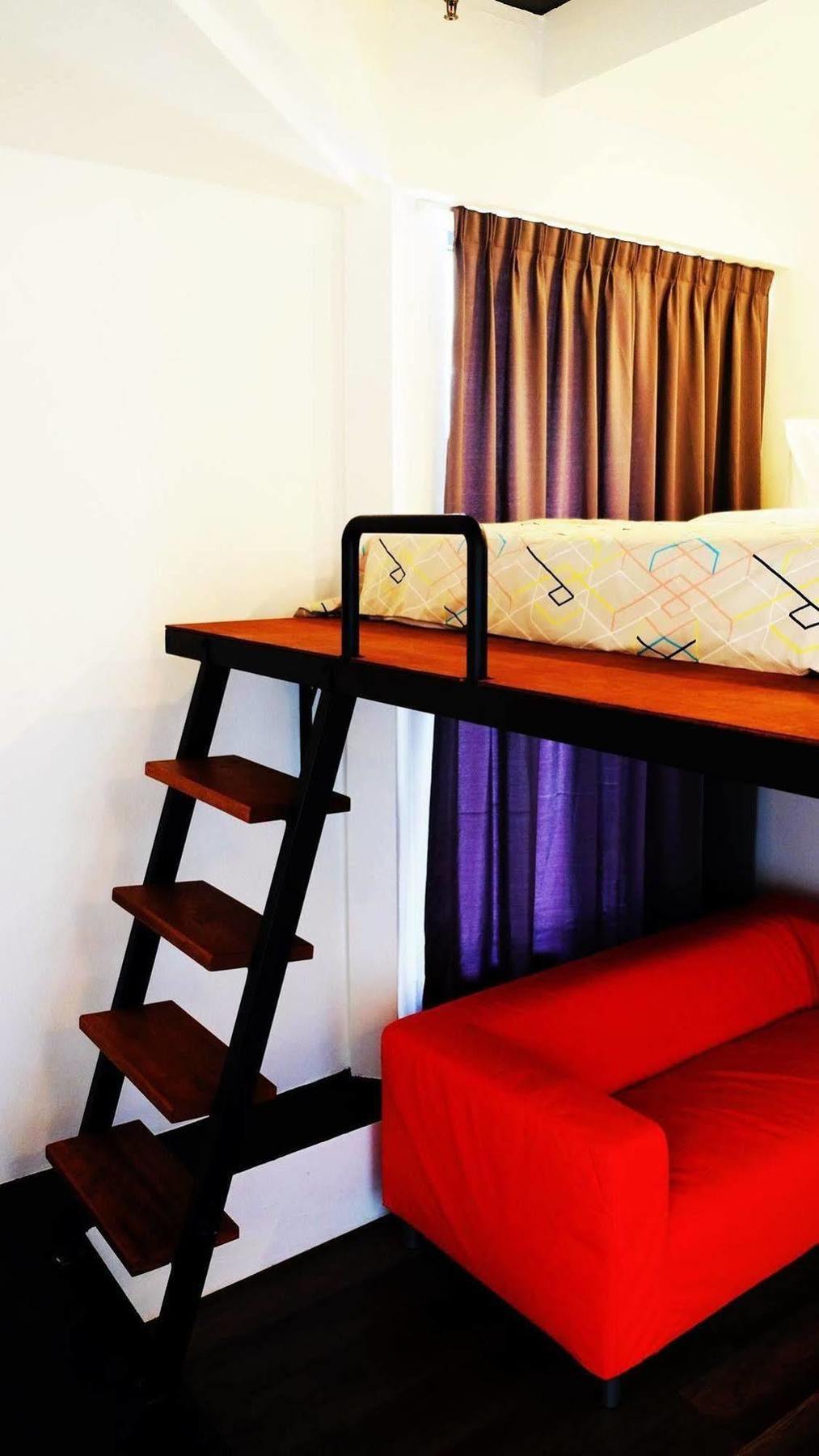 Roomies Suites Бату-Ферринги Экстерьер фото